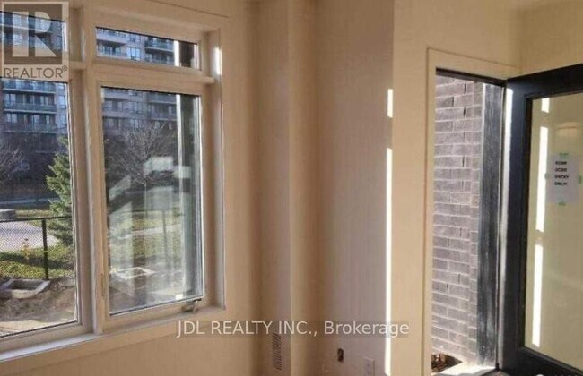 Photo - 370 Red Maple Rd