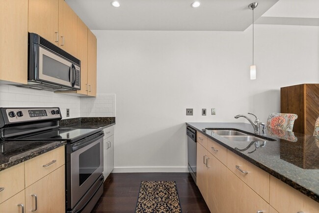 Photo - Fully Furnished Studio Condo at The Adelicia