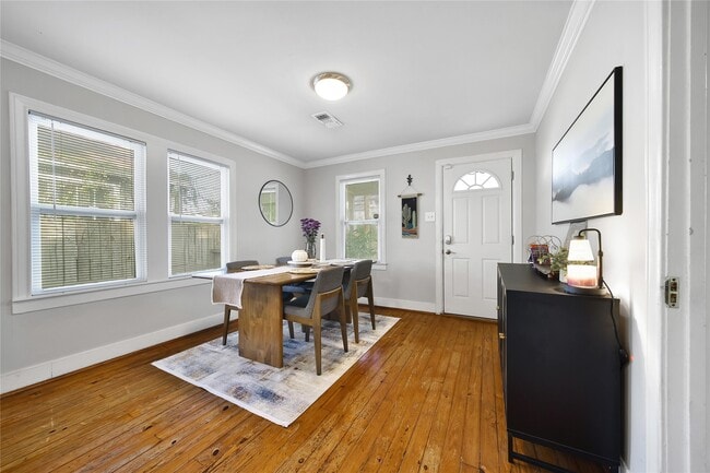 Photo - 1132 E 28th St