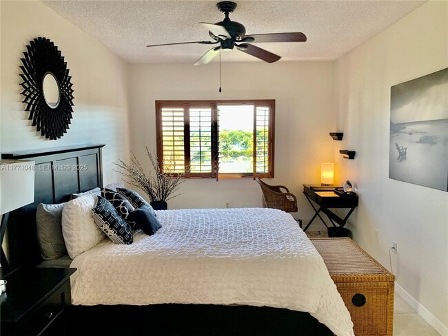 Photo - 2105 Lavers Cir Unit 501