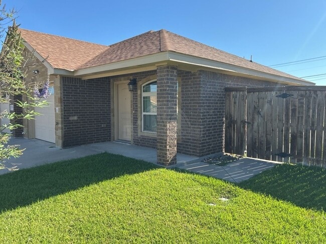Photo - 5800 Luminous Ln