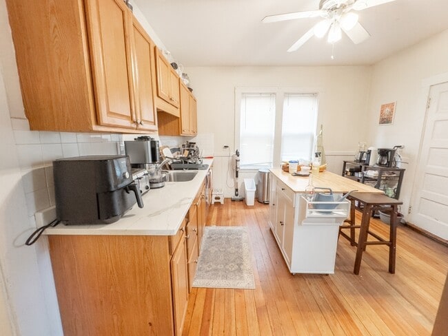 Photo - 70 Line St Unit 1