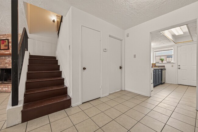 Photo - 6375 S Briar Bayou Dr