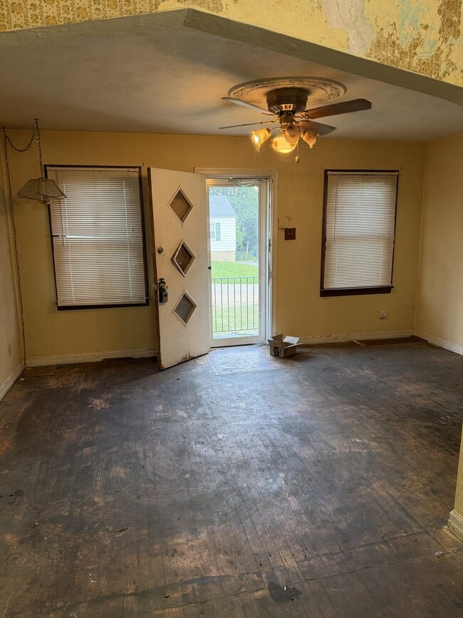 Photo - 2072 Coleridge Dr