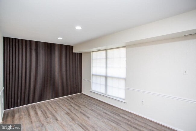 Photo - 1739 McNelis Dr