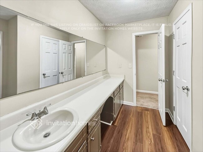 Photo - 1597 Holly Brook Rd SW