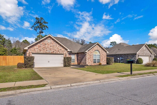 Photo - 62 Tantallon Dr