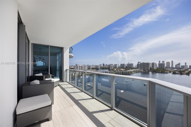 Building Photo - 17301 Biscayne Blvd Unit 2009