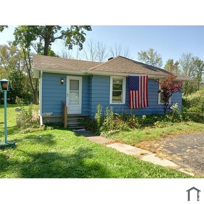 Building Photo - 20113 Huron River Dr Rental