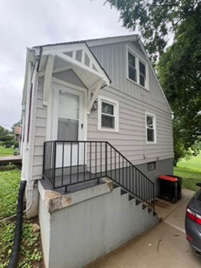 Photo - Beautiful 4 Bedroom 1 Bathroom Home