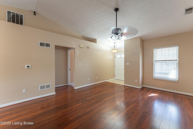 Photo - 7035 Royal Links Dr