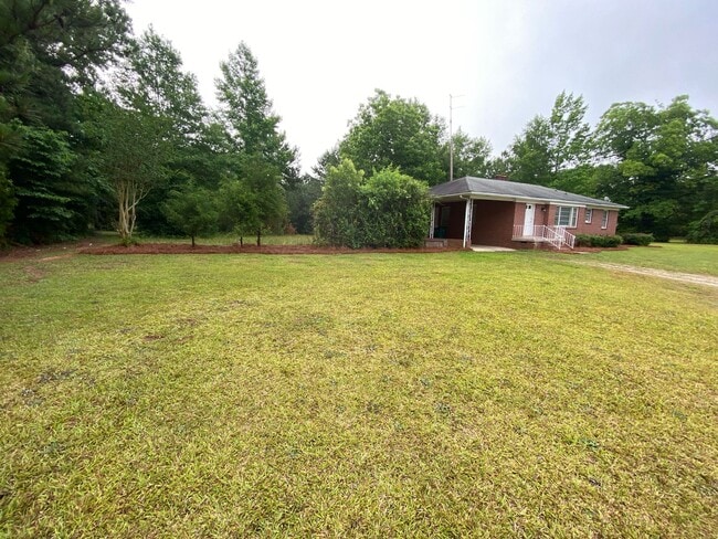 Photo - 812 Laurel Ave E