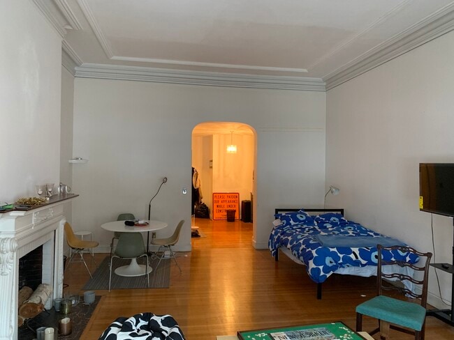 Photo - 247 Commonwealth Ave