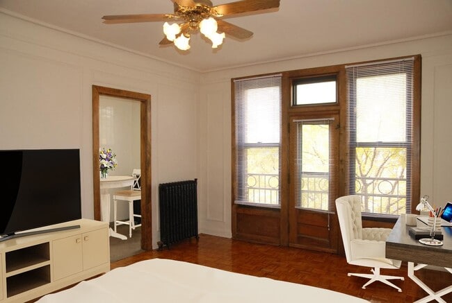 530 W. Diversey