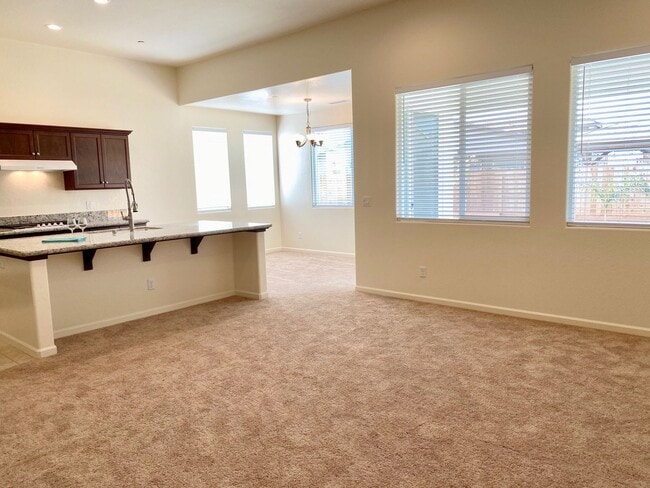 Photo - $2,295 Bullard & Leonard, Charming 3 Bedroom - La Canada Ave, Clovis