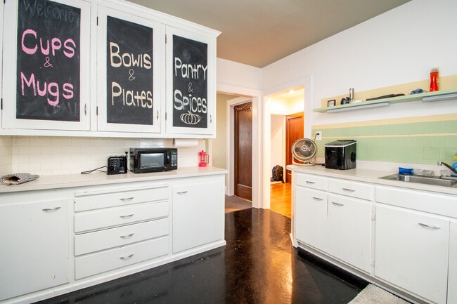 Photo - 1411 W Barker Ave