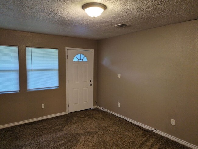 Photo - 5180 Parkview Dr