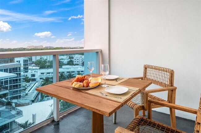 Photo - 2301 Collins Ave Unit 11281129