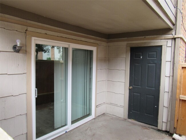 Photo - 6001 Reims Rd Unit 305