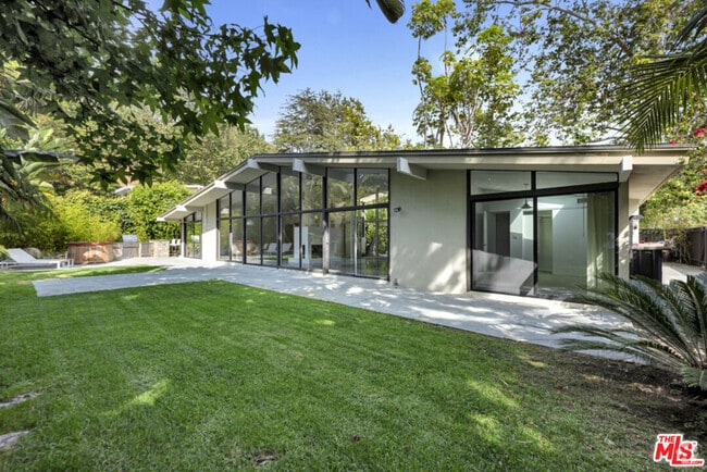 Building Photo - 30611 Las Estrellas Dr Rental