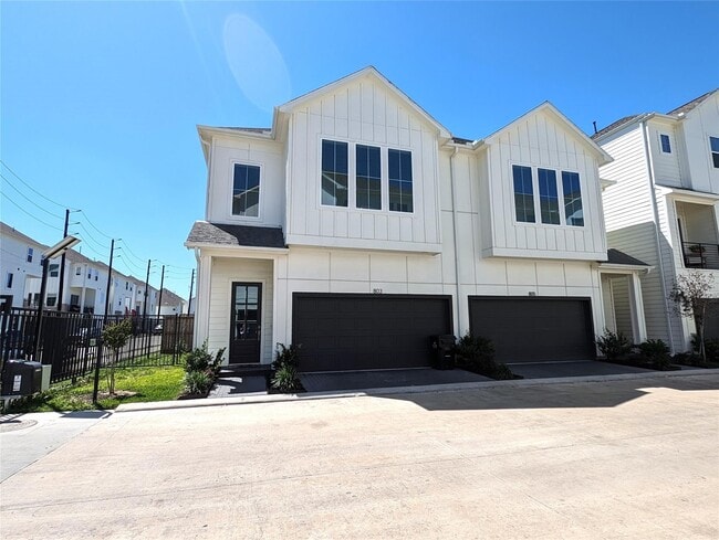 Building Photo - 803 Burton Lndg Ln Rental