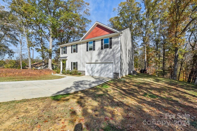 Photo - Room in House on Denbur Dr