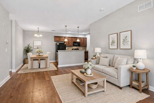 Photo - Palomar View Apartments