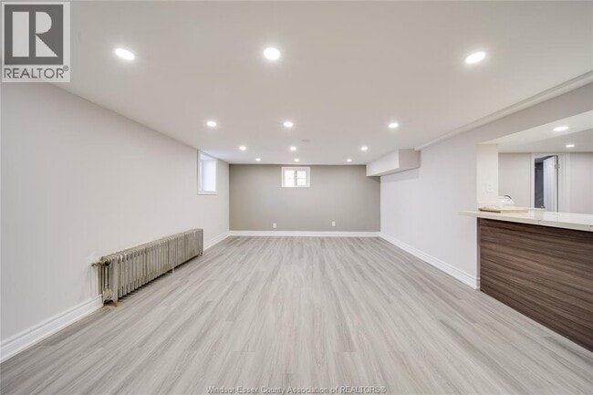 Photo - 1715 Alexis Rd