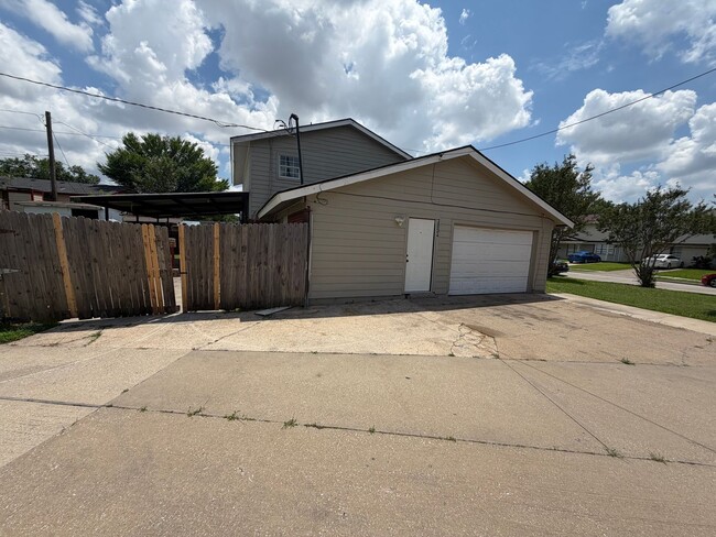 Photo - Ready to Move in... Do not miss this house !!!!