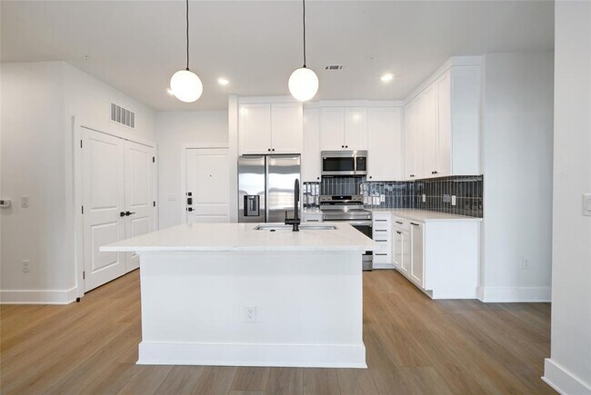 Photo - 3000 Duval St Unit 102