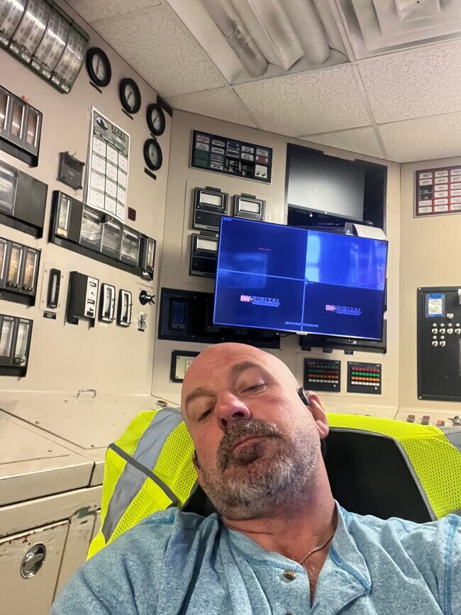 Photo - 1137 W 7th St House