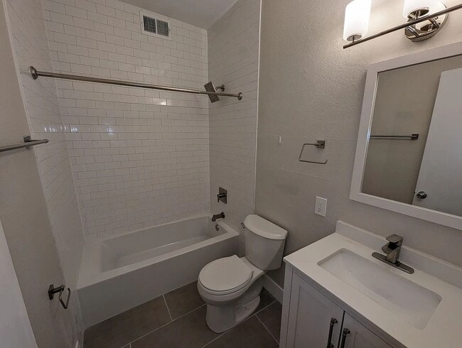 Photo - 2220 S 9th St Unit 2220 C