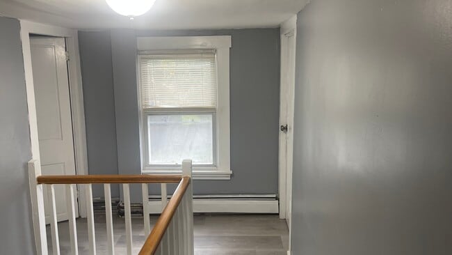 Photo - 23 Hartford Ave S