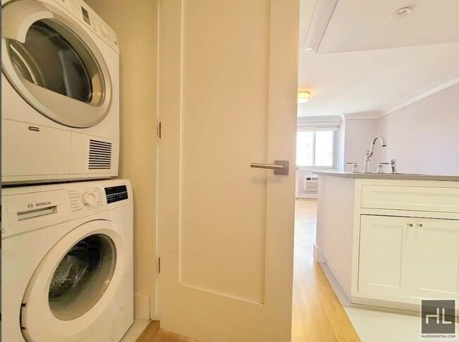Photo - 1 bedroom with home office / Washer and dryer / WEST 93 STREET Unit 12A