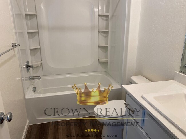 Photo - 1109 E Elkhorn Ave