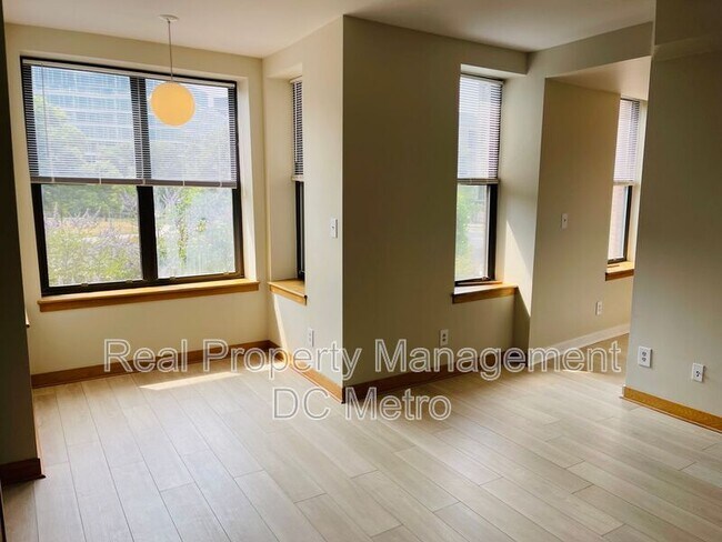 3 Washington Cir NW Unidad 203