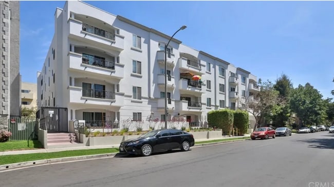 1878 Greenfield Ave Unidad 204