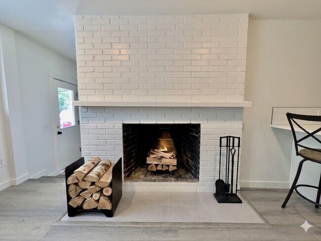 Photo - 9938 SW Terwilliger Blvd Unit B - LOWER