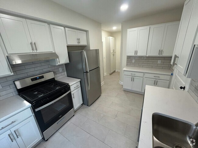 Building Photo - 3204 N Humboldt Blvd Rental