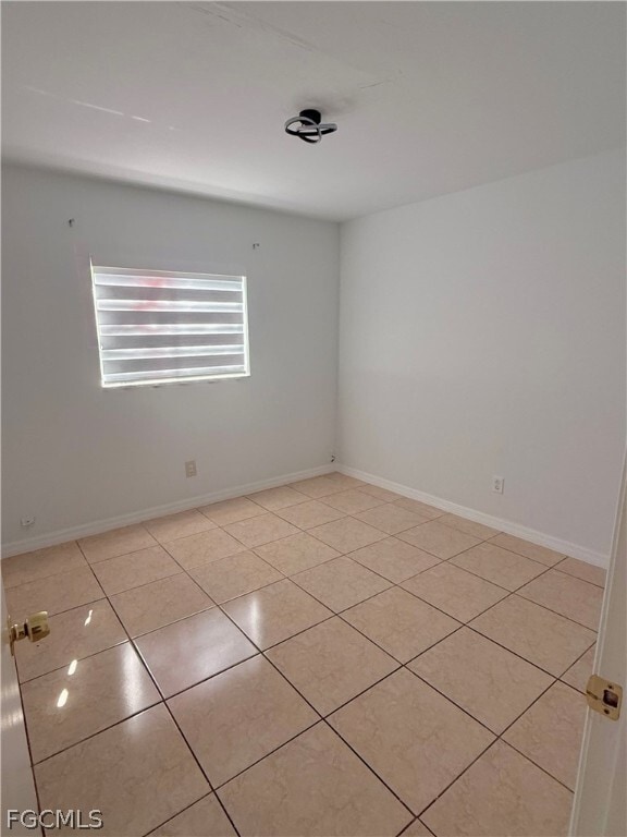 Photo - 3707 10th St W