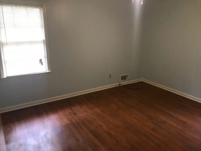 Photo - Riverdale Duplex Available July 2024