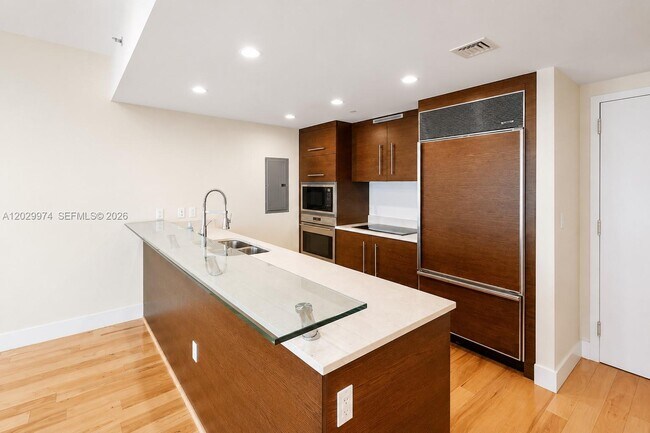 Photo - 475 Brickell Ave Unidad 2909