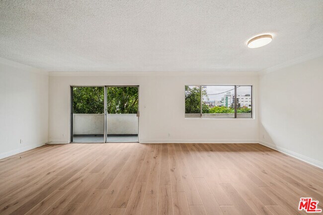 Photo - 131 Orlando Ave Unidad 204