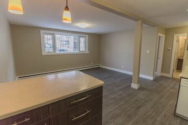 Photo - Smith Apartments