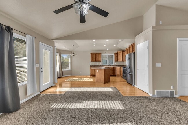 Photo - Beautiful 3 Bedroom Rambler in the Heart of Kaysville