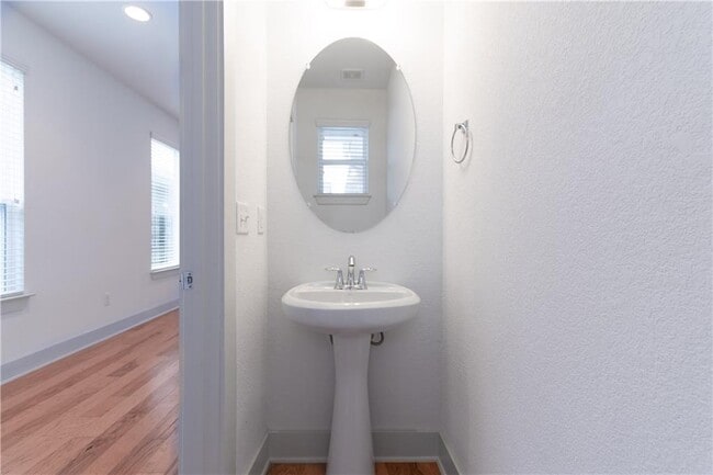 Photo - 1410 Casa Dr