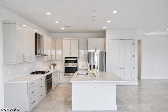 Photo - 12770 Woodbury Dr