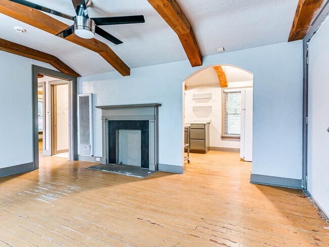 Photo - Unique with a Artsy Flare 2 Bed/1.5 Bath in Edgemere Park $995/month!