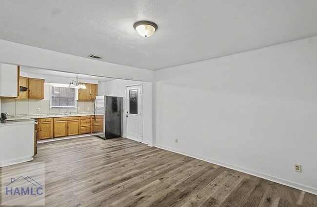 Photo - 161 Joe Walker Way