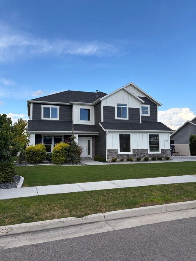 Photo - 1395 W Nibley Pkwy